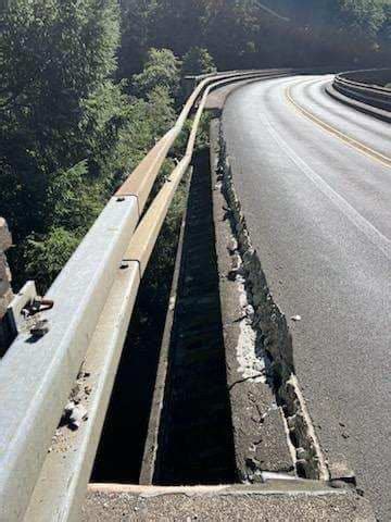 1 lane of US Hwy 101 open near Oswald West State Park on .